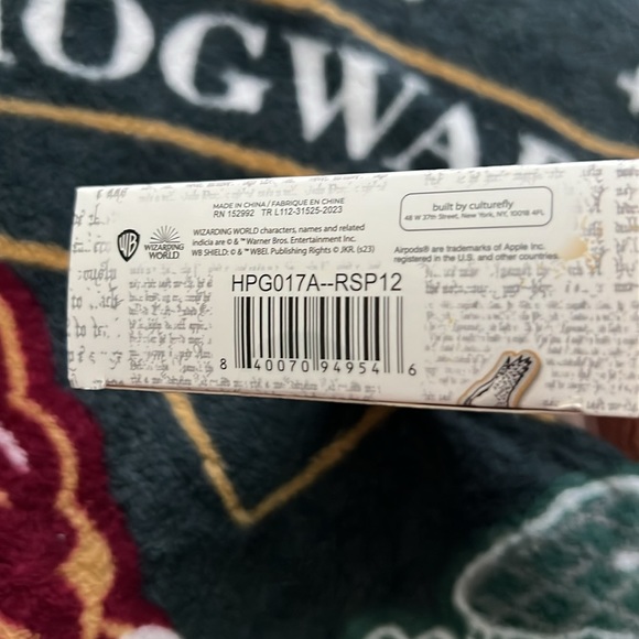 Harry Potter Airpode Case - Picture 9 of 11